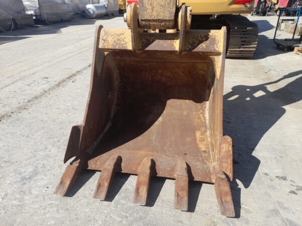 320GC - Image 8