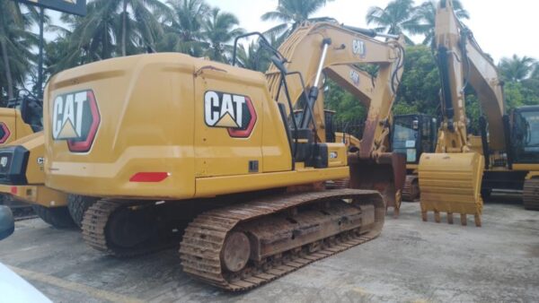 320GC - Image 7
