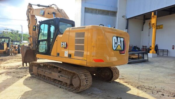 320GC - Image 7